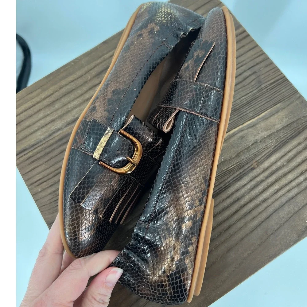 FitFlop Allegro Bronze Snakeskin Metallic Leather Buckle Kiltie Loafers Womens 9
